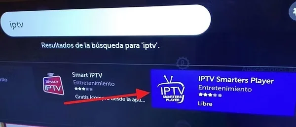 Pesquisa por IPTV na Smart TV LG mostrando IPTV Smarters Player